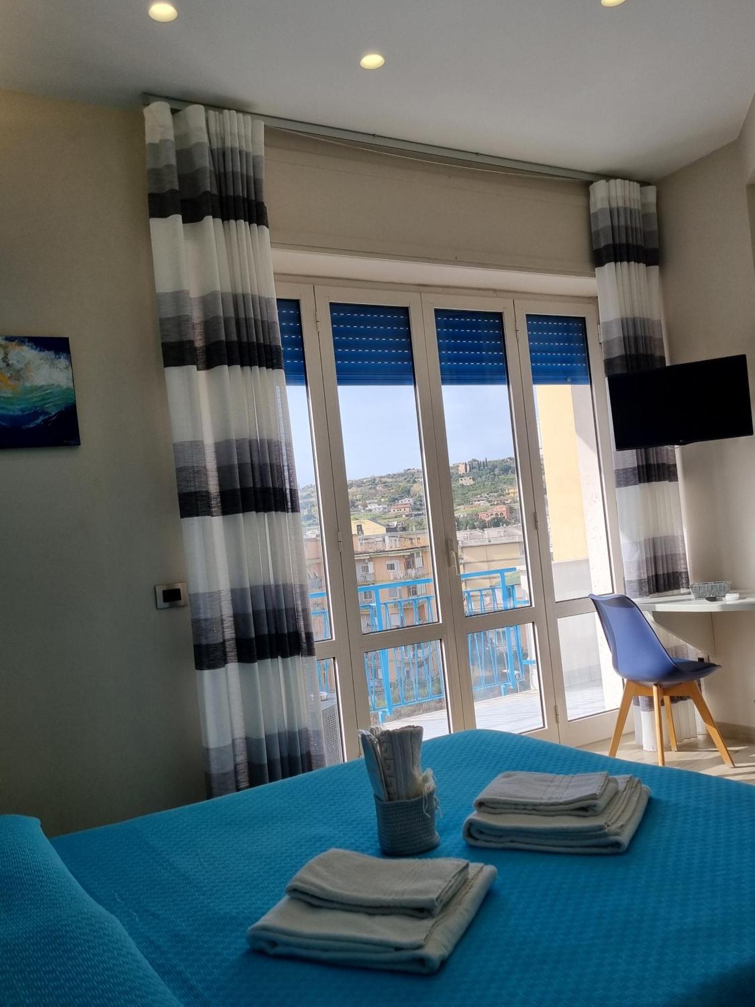 Oltre Il Mare Guest House Gaeta Exterior photo