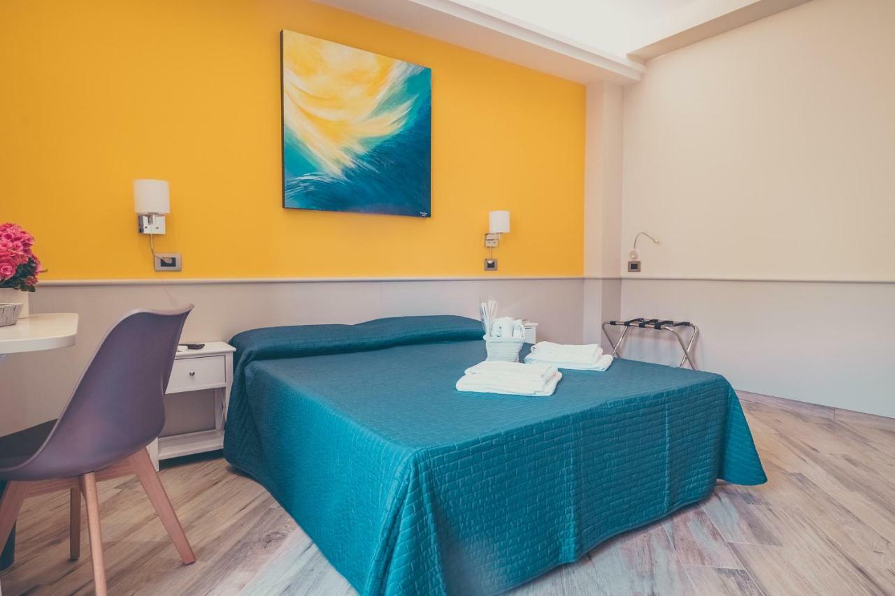 Oltre Il Mare Guest House Gaeta Exterior photo